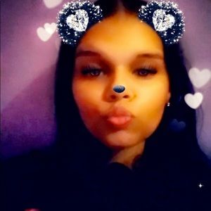 Meet your Posher, Lea